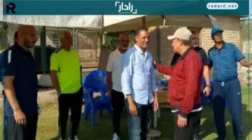 تابع المباراة.. سامي قمصان يراقب شباب المقاولون ضد سيراميكا بتركيز عالي